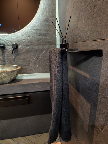 Wieszak Uchwyt na ręcznik wiszący MODERNO - Czarny