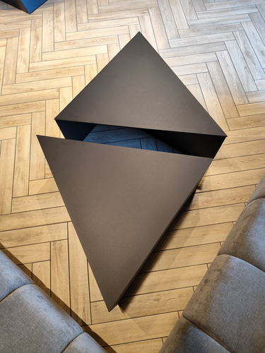 Stolik kawowy metalowy TRIANGOLO - Czarny