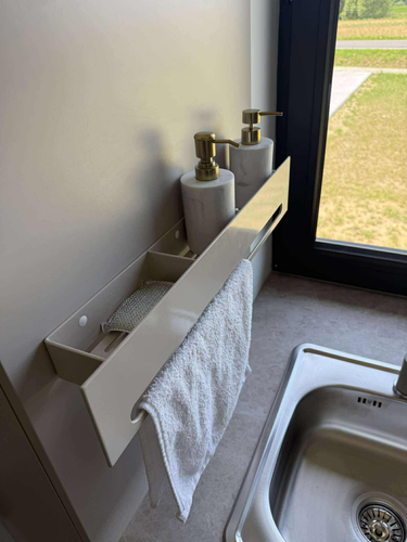 Uchwyt na ręcznik wiszący z półką RETTO - Kaszmir Połysk