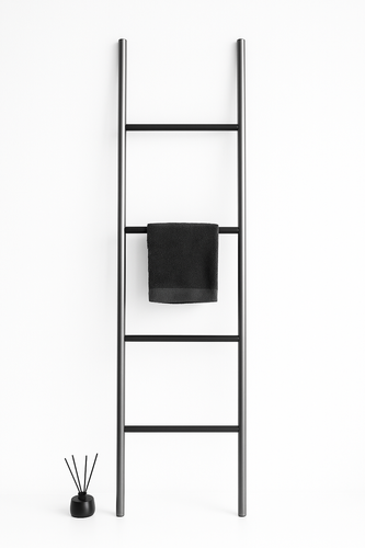 Wieszak Drabinka na ręczniki wolnostojąca metalowa ESCADO - Czarny